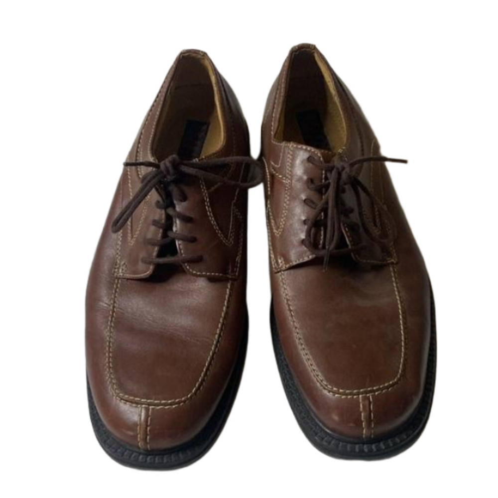 Men’s leather dress shoes